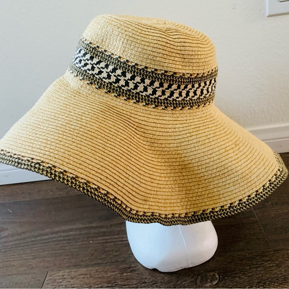 Joe Boxer hat - Picture 2 of 7